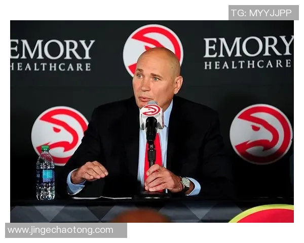 特雷杨领衔新一代篮球明星展现无与伦比的场上魅力与技术